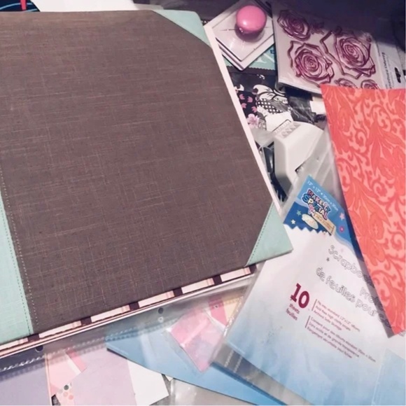 🎀 HUGE Scrapbooking Supplies Mystery Box Artist Art Junk Journals Photo - Picture 6 of 12